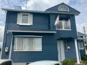 下関市 ブルー×白 暖色から大きくイメージチェンジした外壁屋根塗装