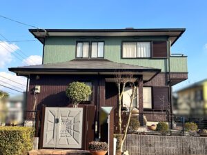 小郡市にて劣化成分の発生を押さえる塗料でボードに外壁塗装をしたお客様の声