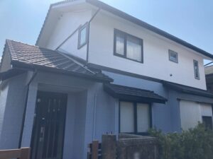 鳥栖市にてサッシ周りを打ち替え工事し、ブルー系にカラーチェンジしたお客様の声