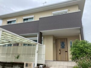 久留米市にてサイデイングの模様を活かし外壁塗装したお客様の声